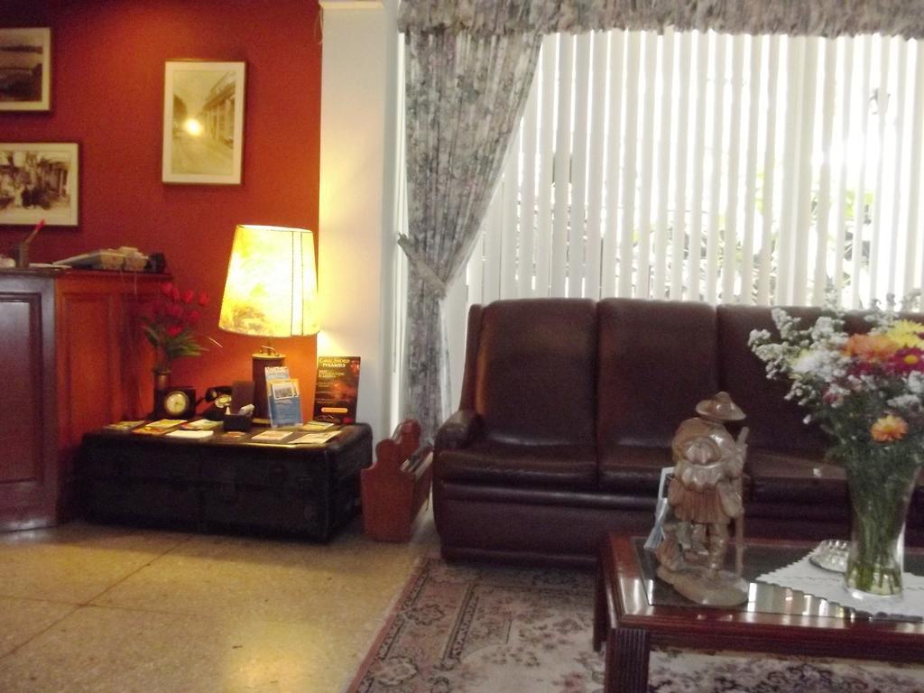 Hostal Gemina Lima Kültér fotó