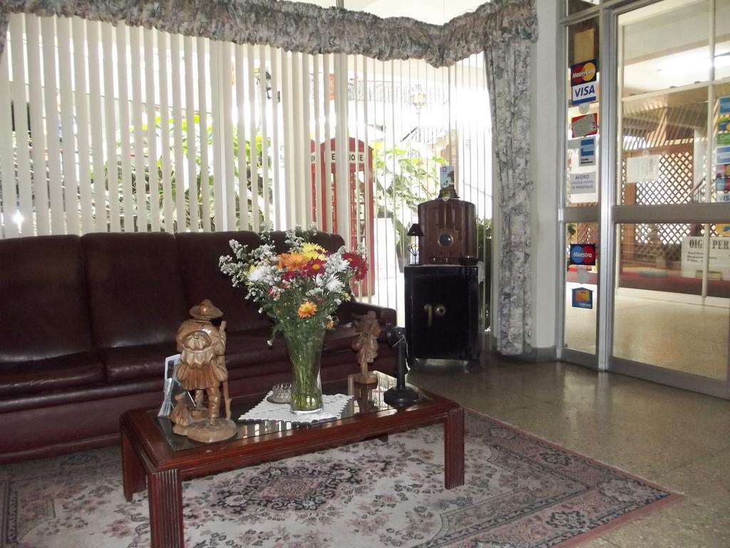 Hostal Gemina Lima Kültér fotó