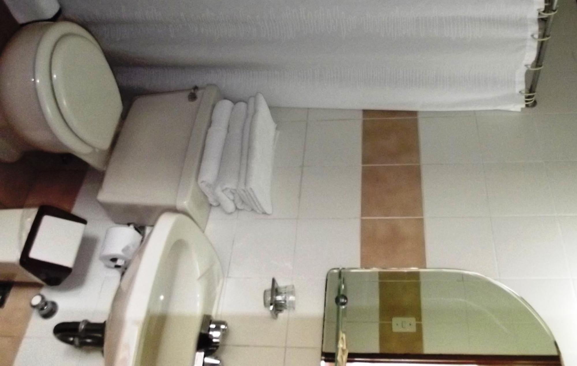 Hostal Gemina Lima Kültér fotó